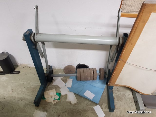 Rýsovací prkna - tabule 1550x1020 (Rysovaci prkna - tabule 1550x1020 (3).jpg)